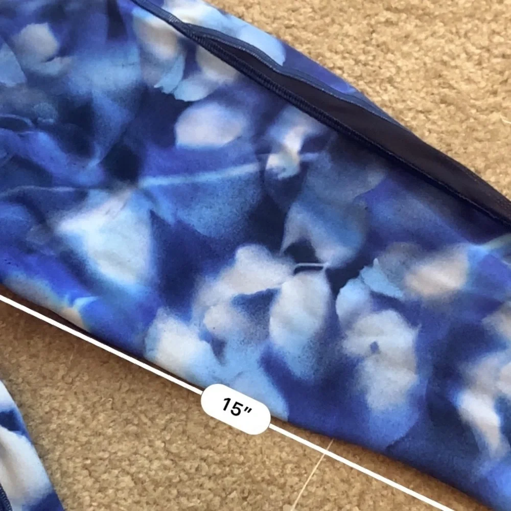 Lululemon blue train times crop 17” leggings - Picture 5 of 7